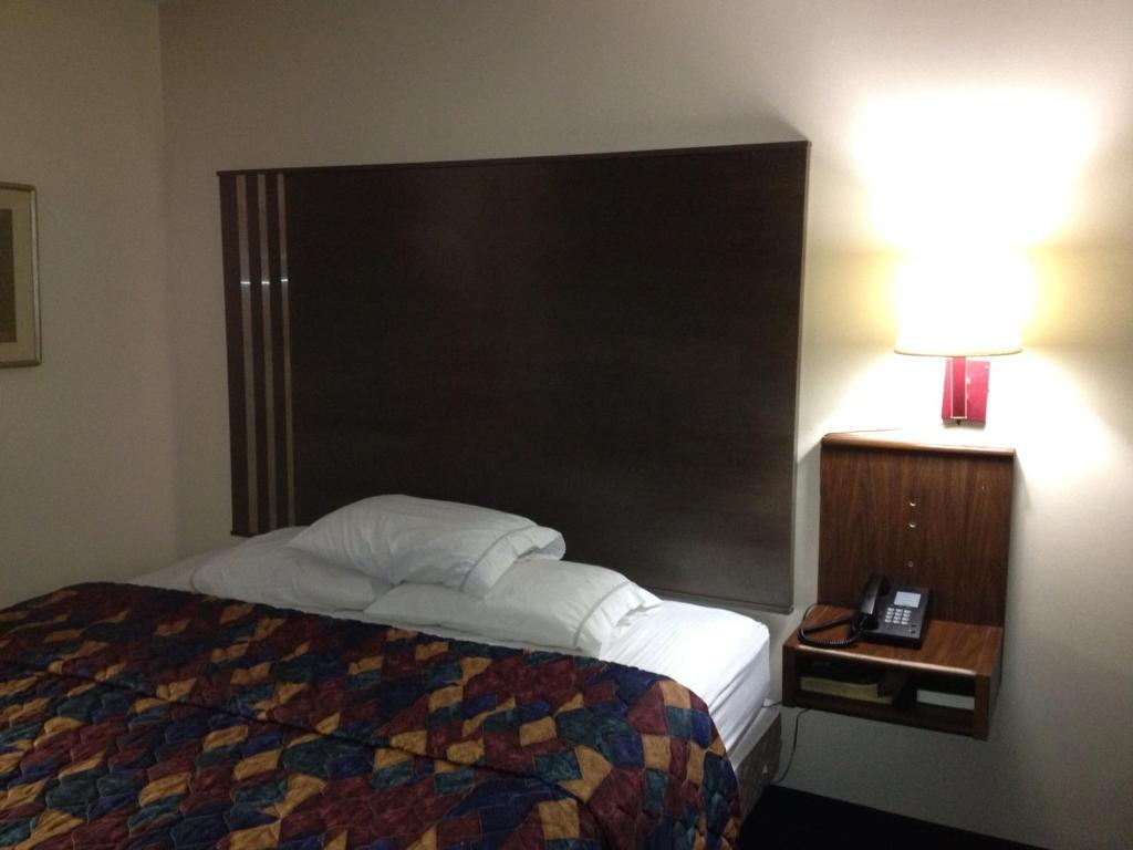 Classic Inn Early Luaran gambar